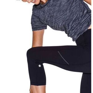 LULULEMON ATHLETICA Speed Up Crop (21') In Black Size 6